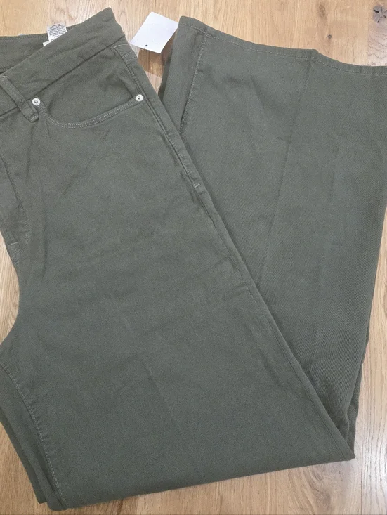 Good American Good Waist Palazzo Bell Bottom Jeans - Green Size 16 - Picture 2 of 5